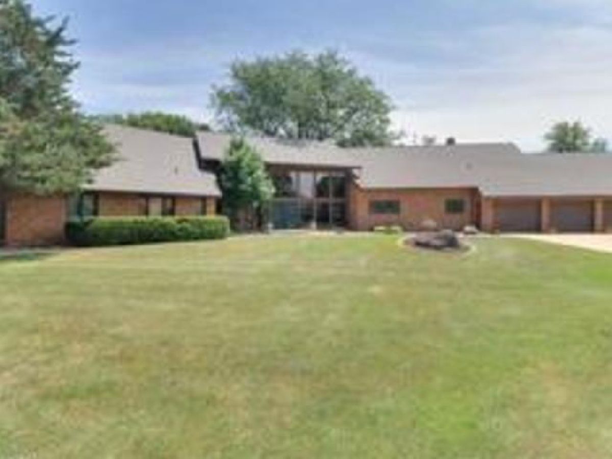 Homes & Condos & Townhomes Sold Crestwicke Bloomington Illinois, 15649 Golf