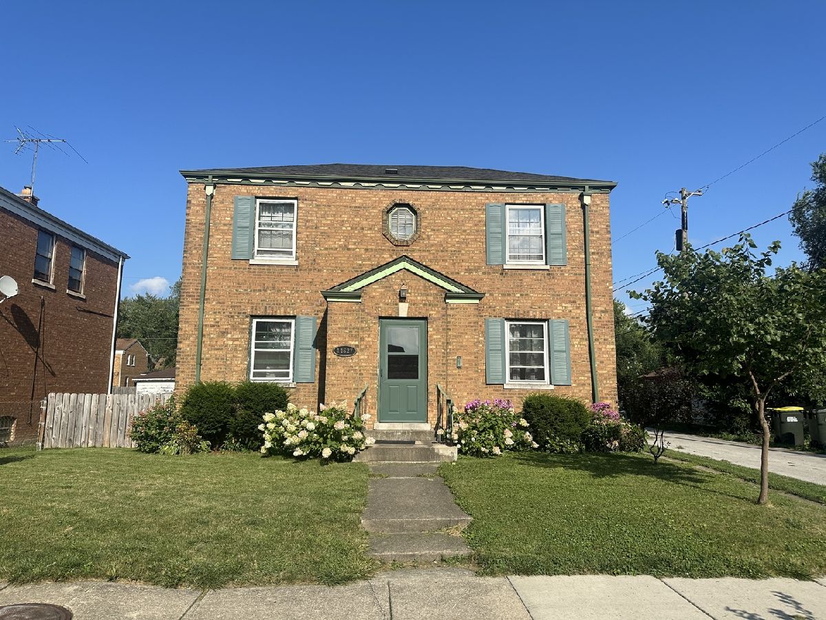 Homes & Condos & Townhomes Sold Ivanhoe Riverdale Illinois, 14527 Clark
