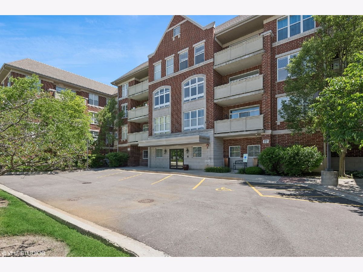 Condominiums Sold The Enclave At Quentin Palatine Illinois, 77 Quentin