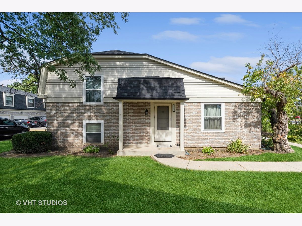 Townhomes & Condos Sold Inverrary West Palatine Illinois, 2191 Oakbrook