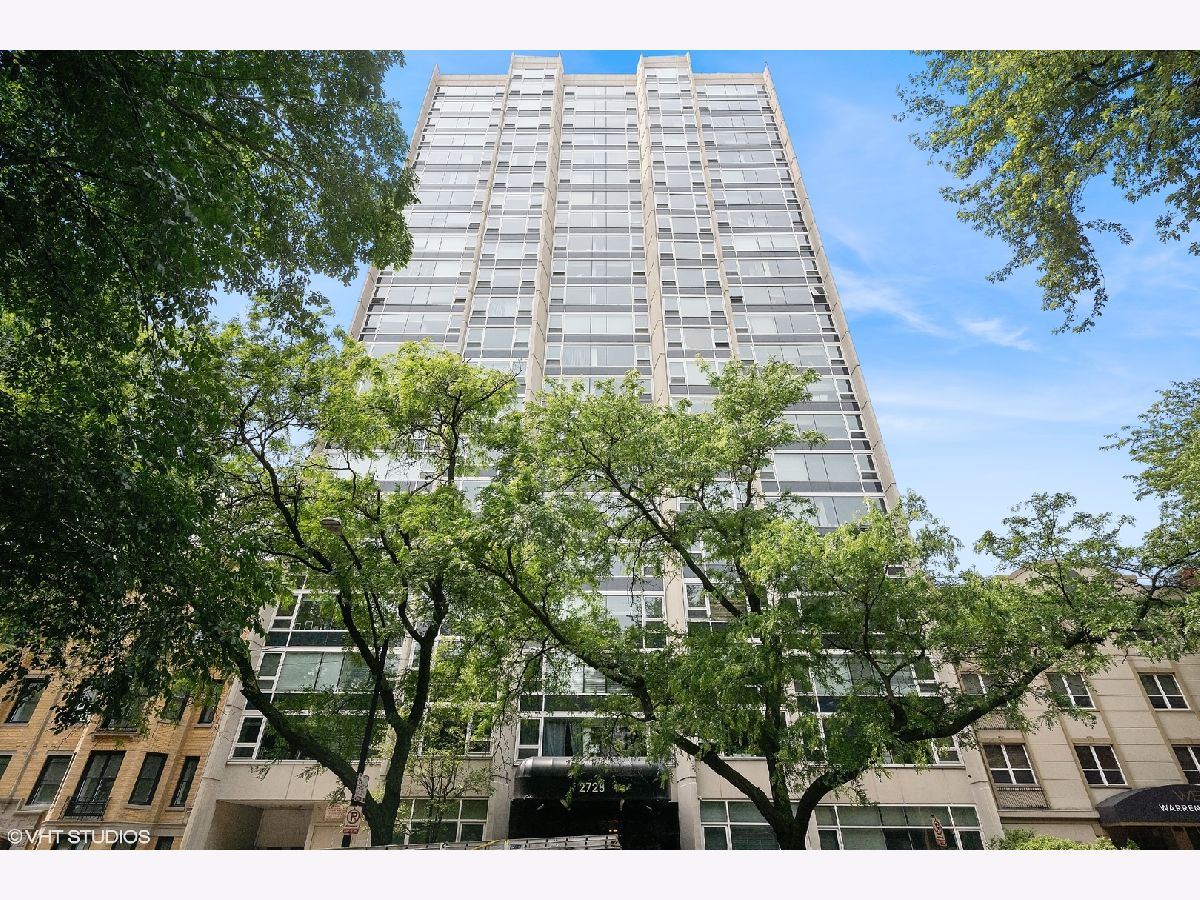 Condos & Townhomes Rented Hampden Green Chicago Illinois, 2728 Hampden
