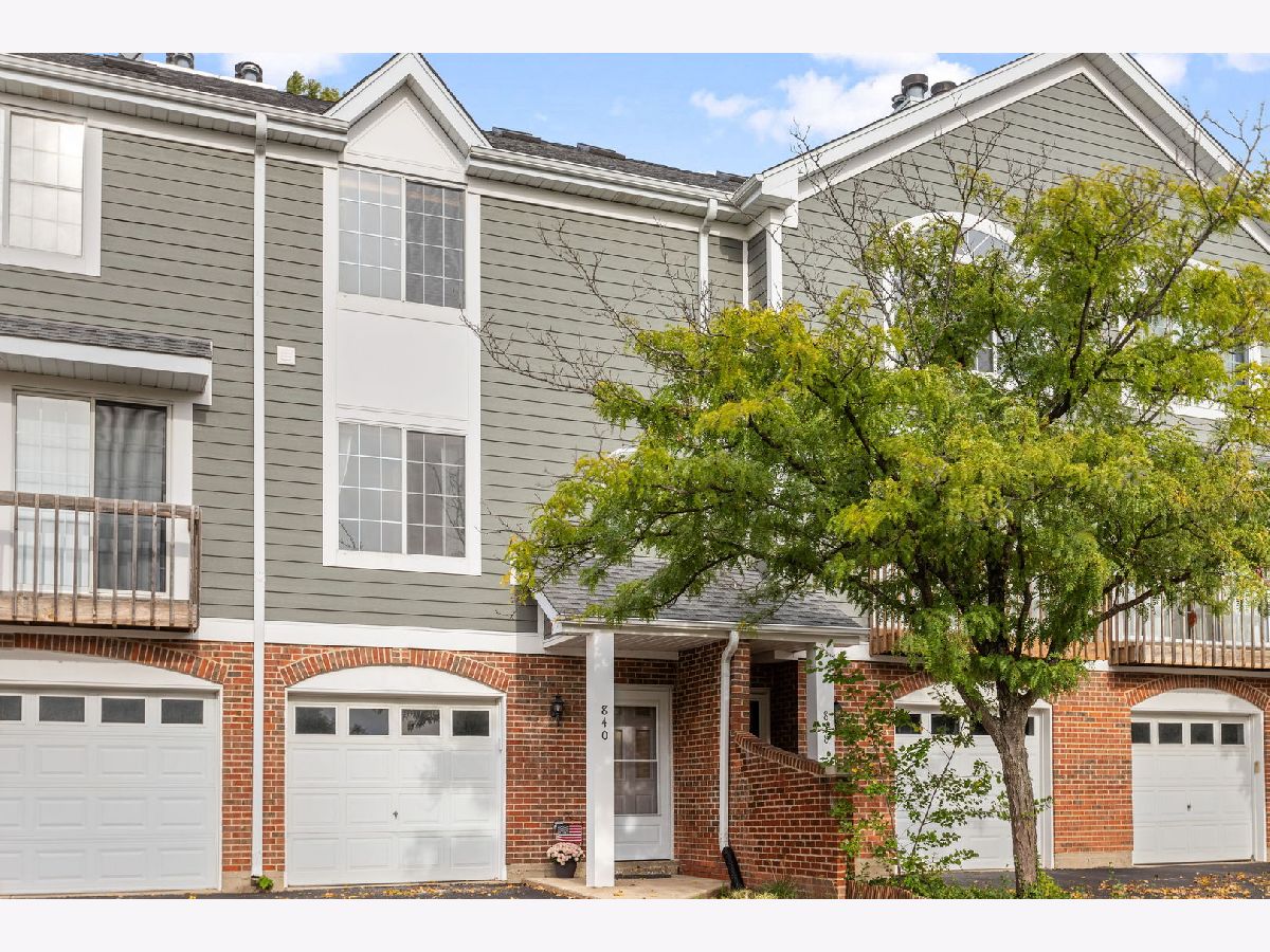 Townhomes Sold Hickory Hill Palatine Illinois, 840 Saint Johns