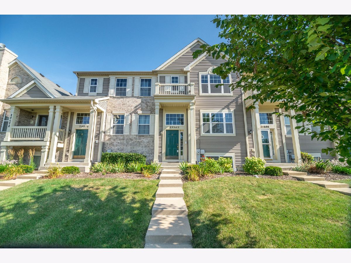 Townhomes Rented Patriot Square Plainfield Illinois, 24612 John Adams
