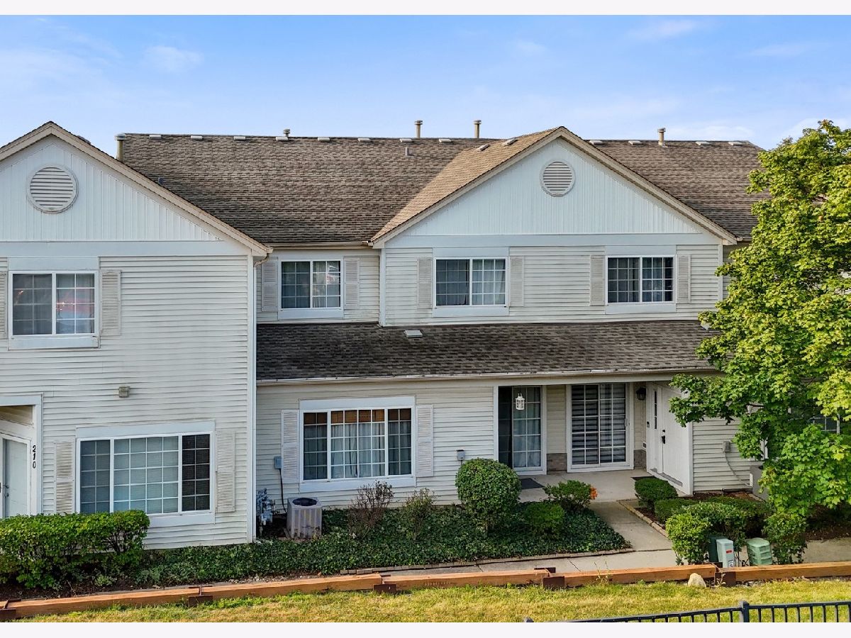 Townhomes & Condos Sold Heather Glen Aurora Illinois, 222 Heather Glen