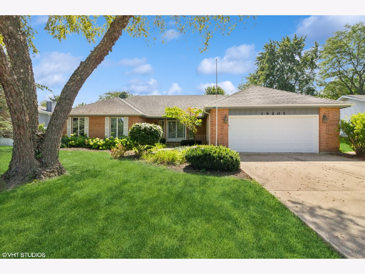 Homes Sold Indian Oaks Plainfield Illinois, 15207 Indian Boundary Line