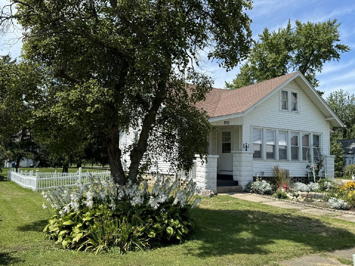  Sold Sublette Illinois, 200 John