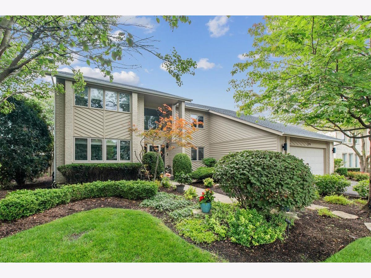 Homes Sold Westchester Buffalo Grove Illinois, 270 Thompson