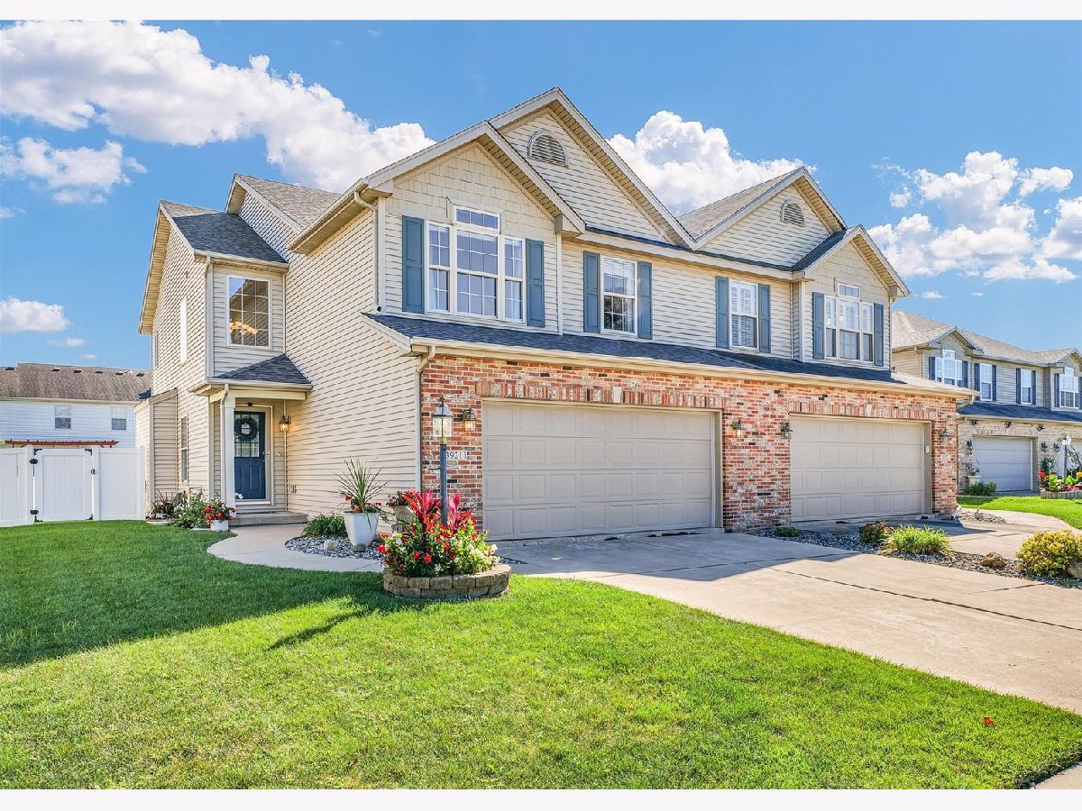 Homes & Townhomes & Condos Sold Sawgrass Champaign Illinois, 3921 Summer Sage
