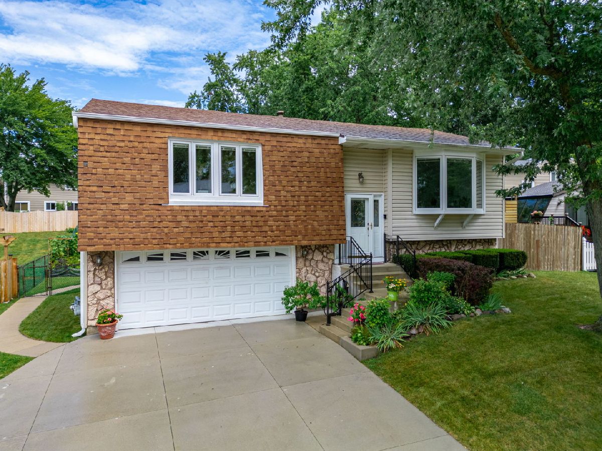 Homes Sold Summerfield Roselle Illinois, 454 Clearwater