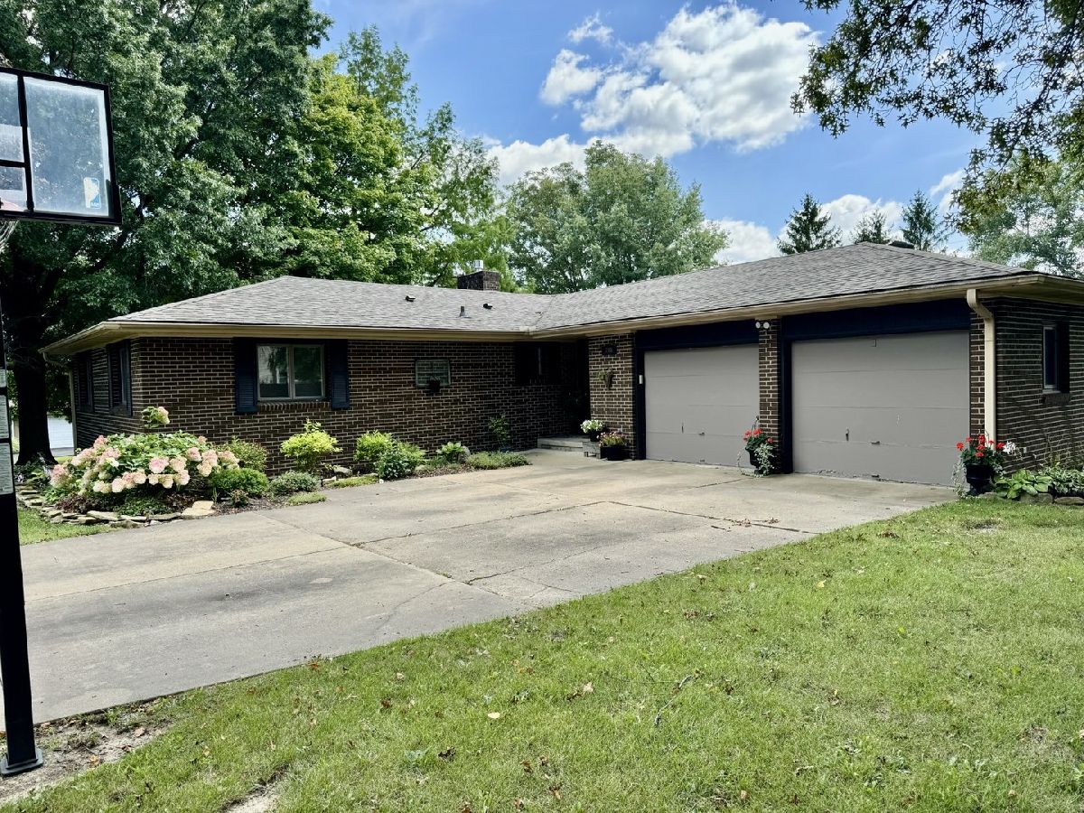 Homes & Condos & Townhomes Sold Senica Manor Utica Illinois, 766 2856th