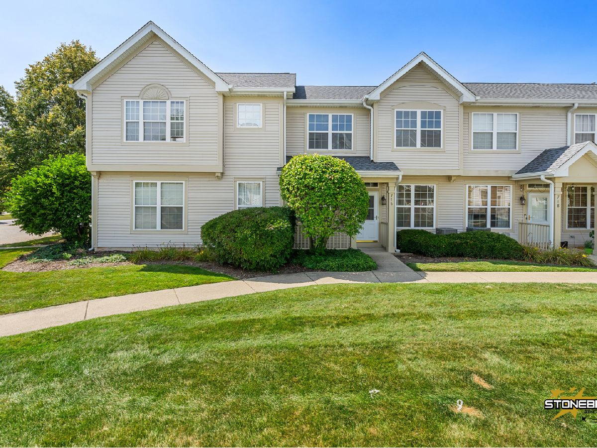  Rented Lakemoor Illinois, 716 Morris