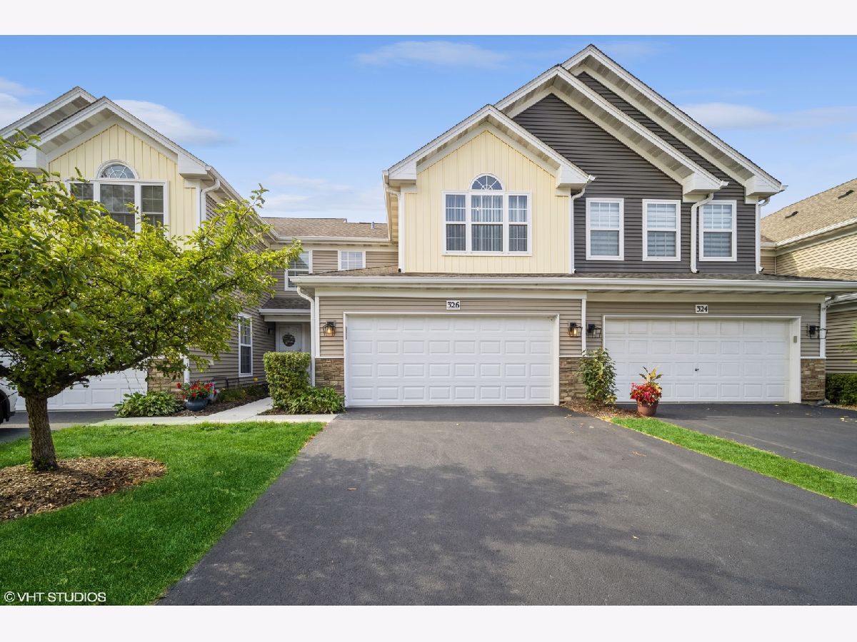 Townhomes & Condos Sold Wildspring Itasca Illinois, 326 Tall Oaks