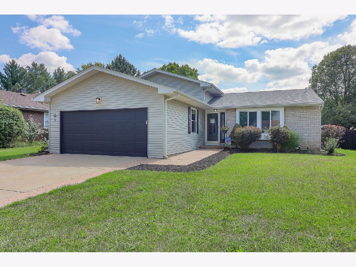 Homes & Condominiums Sold Century Oaks West Elgin Illinois, 57 Lockman