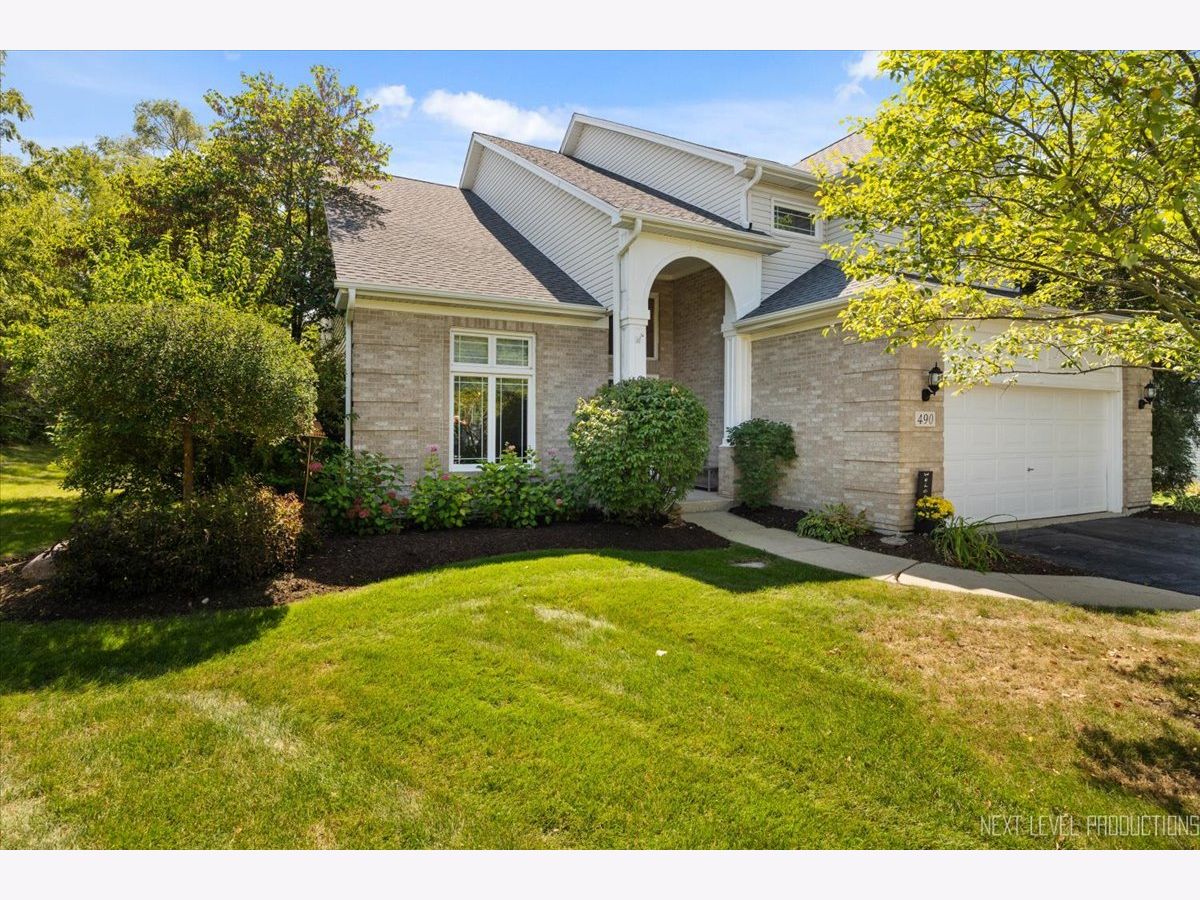 Homes Sold Fox Trail Batavia Illinois, 490 Fox Trail
