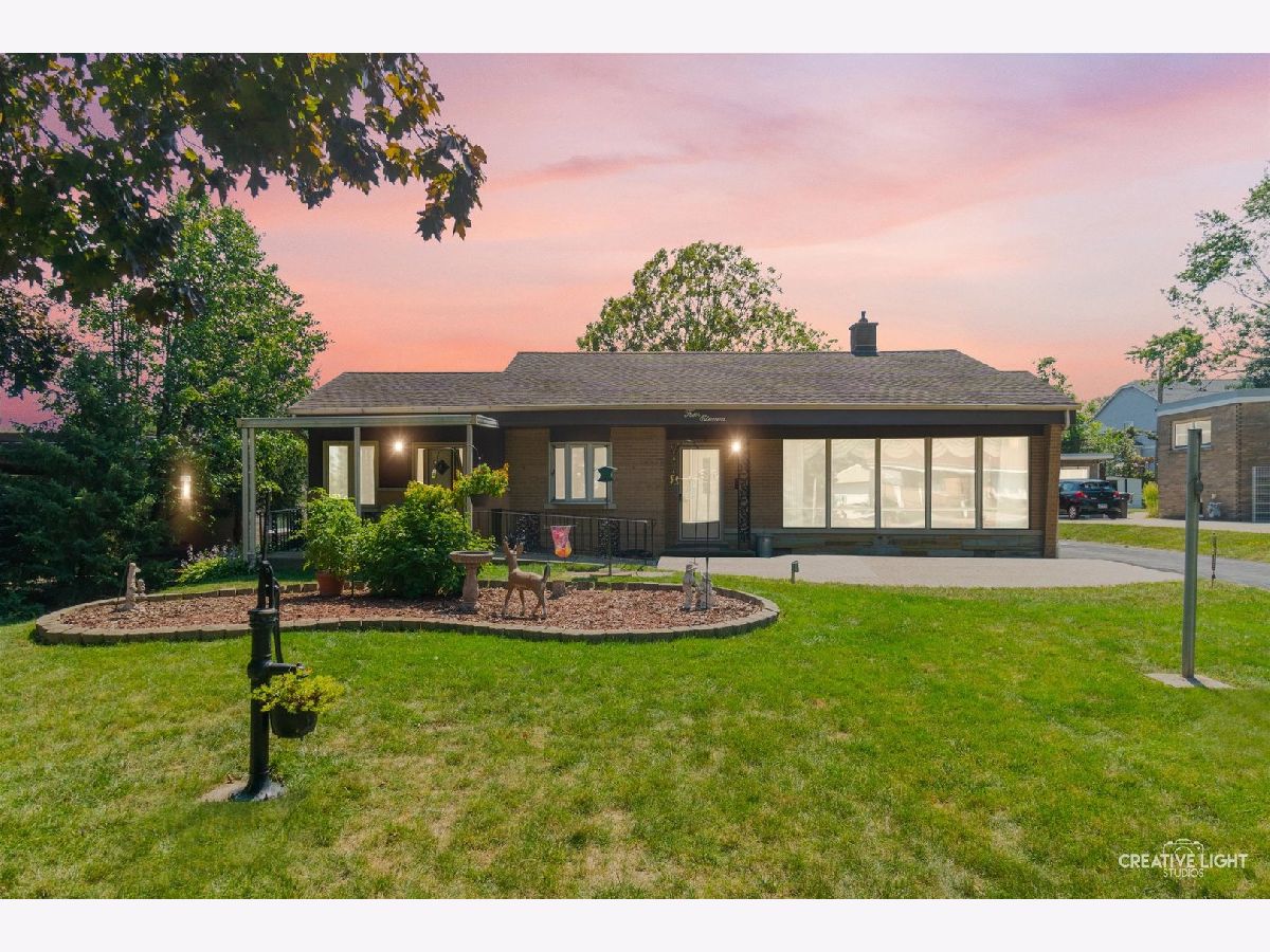 Homes & Condos & Townhomes Sold Highland Hills Lombard Illinois, 411 15th