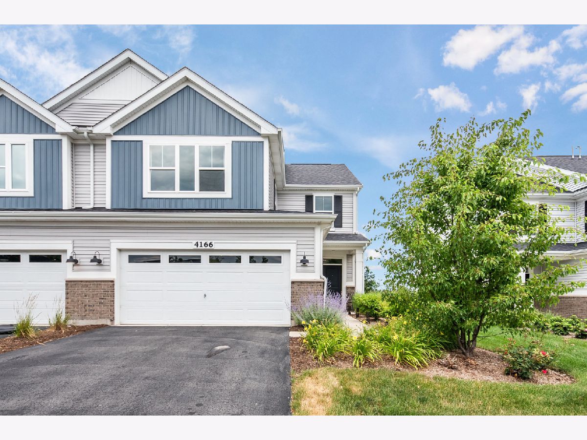 Condos & Townhomes Sold Gramercy Square Aurora Illinois, 4166 Calder