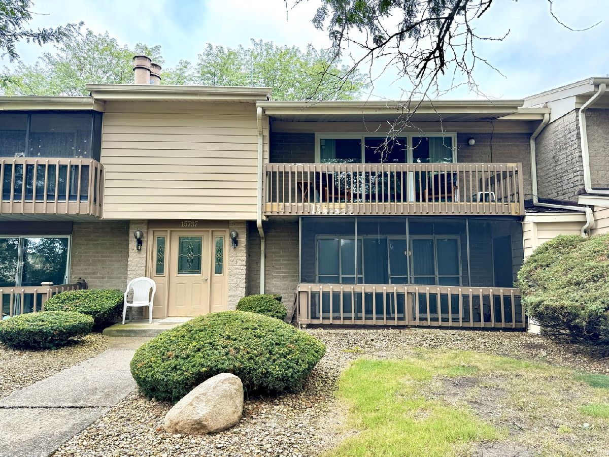 Condos & Townhomes & Homes Rented Orlan Brook Orland Park Illinois, 15737 Orlan Brook