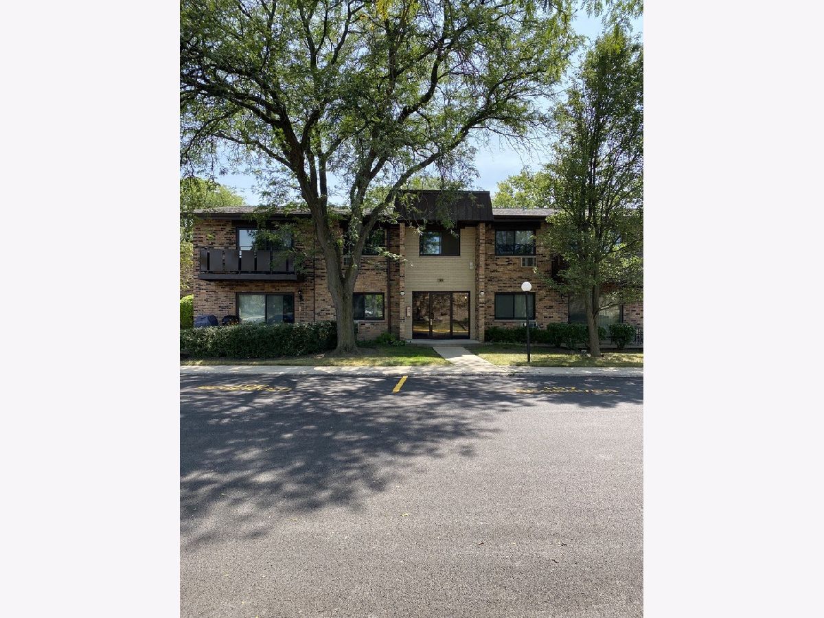 Condominiums Sold Windsor Woods Arlington Heights Illinois, 2624 Windsor