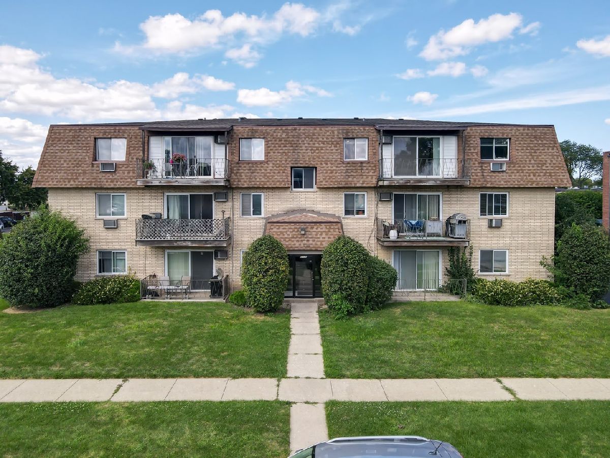  Rented Crestwood Illinois, 5720 128th