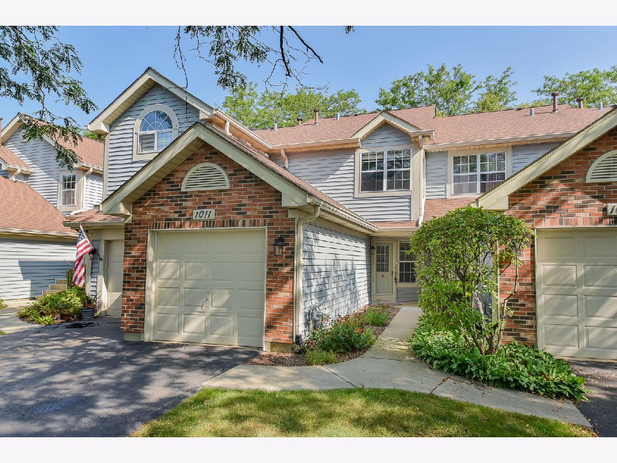 Townhomes & Condos Sold Country Homes At Bennington Carol Stream Illinois, 1011 Rockport