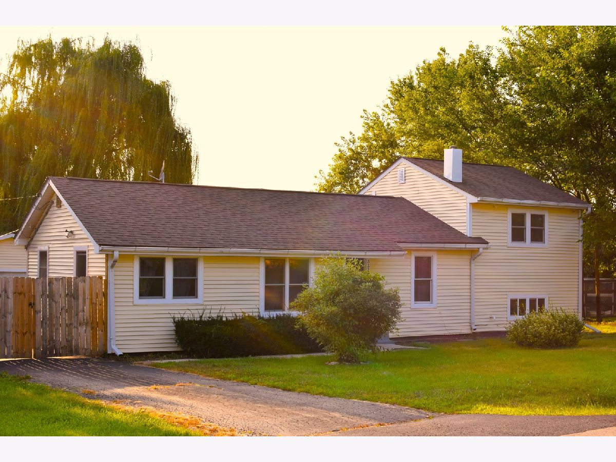 Homes Rented Wildwood Grayslake Illinois, 33206 Sunset
