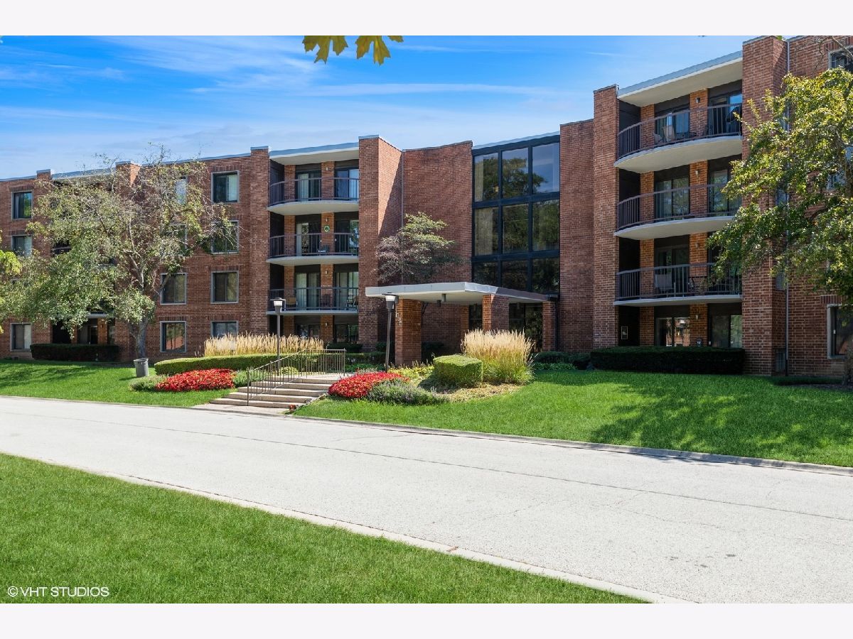Condominiums Sold Dana Point Arlington Heights Illinois, 1605 Central