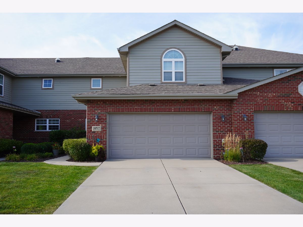 Townhomes & Homes Sold Brookside Meadows Tinley Park Illinois, 19742 Mulroy