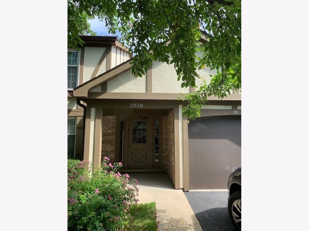 Condominiums & Homes Rented Willow Bend Rolling Meadows Illinois