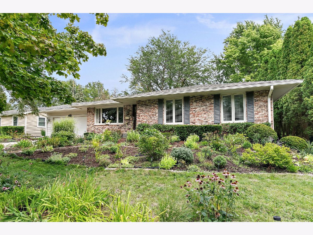 Homes Sold Hillcrest Dekalb Illinois, 1606 Pickwick