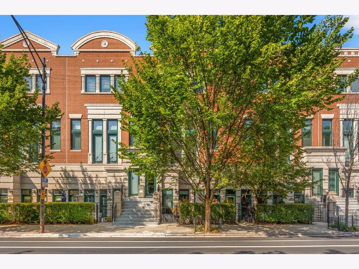 Townhomes Sold The Pointe Chicago Illinois, 434 Armitage