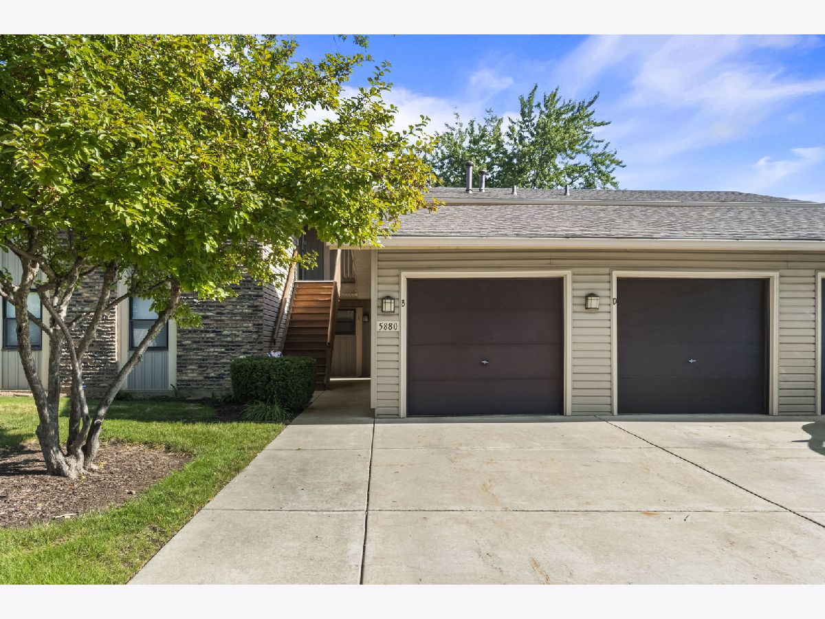 Condos & Townhomes Rented Sierra Blanca Hanover Park Illinois, 5880 Rembrandt