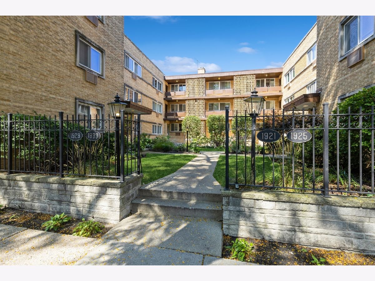 Condominiums Rented Harrison Court Evanston Illinois, 1921 Harrison