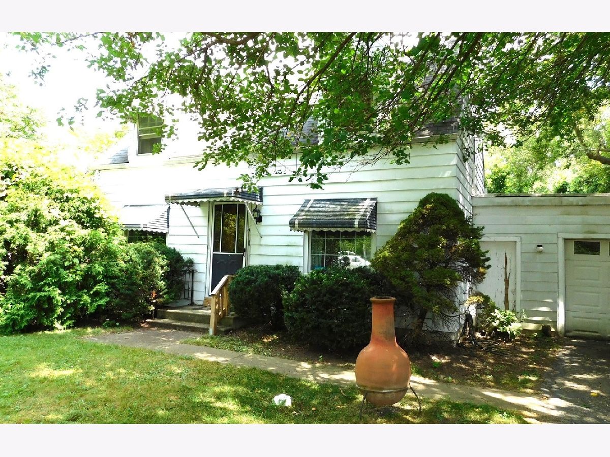 Homes & Condos & Townhomes Sold Mcintosh Westmont Illinois, 405 Washington