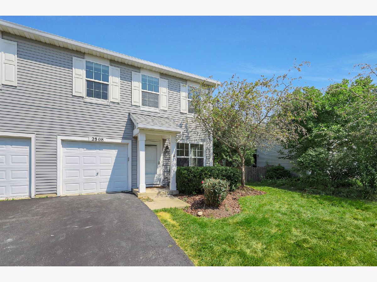 Townhomes & Homes Rented Lakewood Creek Montgomery Illinois, 2808 Troon