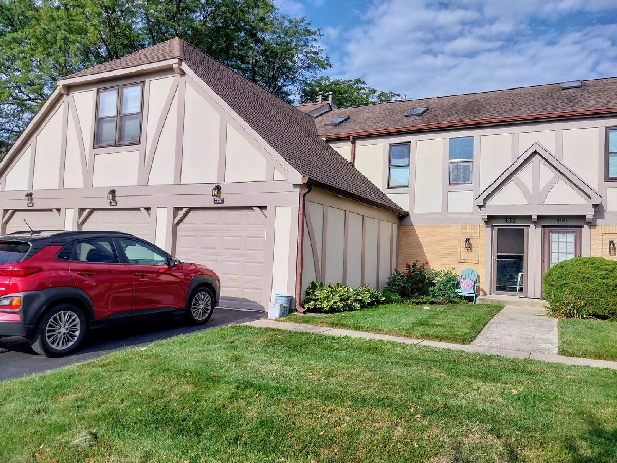 Townhomes & Condos Sold Chesapeake Downers Grove Illinois, 7306 Baybury
