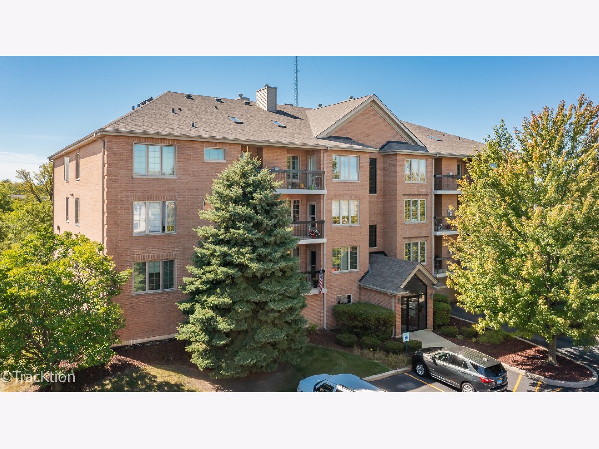 Condominiums Sold South Pointe Condos Tinley Park Illinois, 6749 Pointe