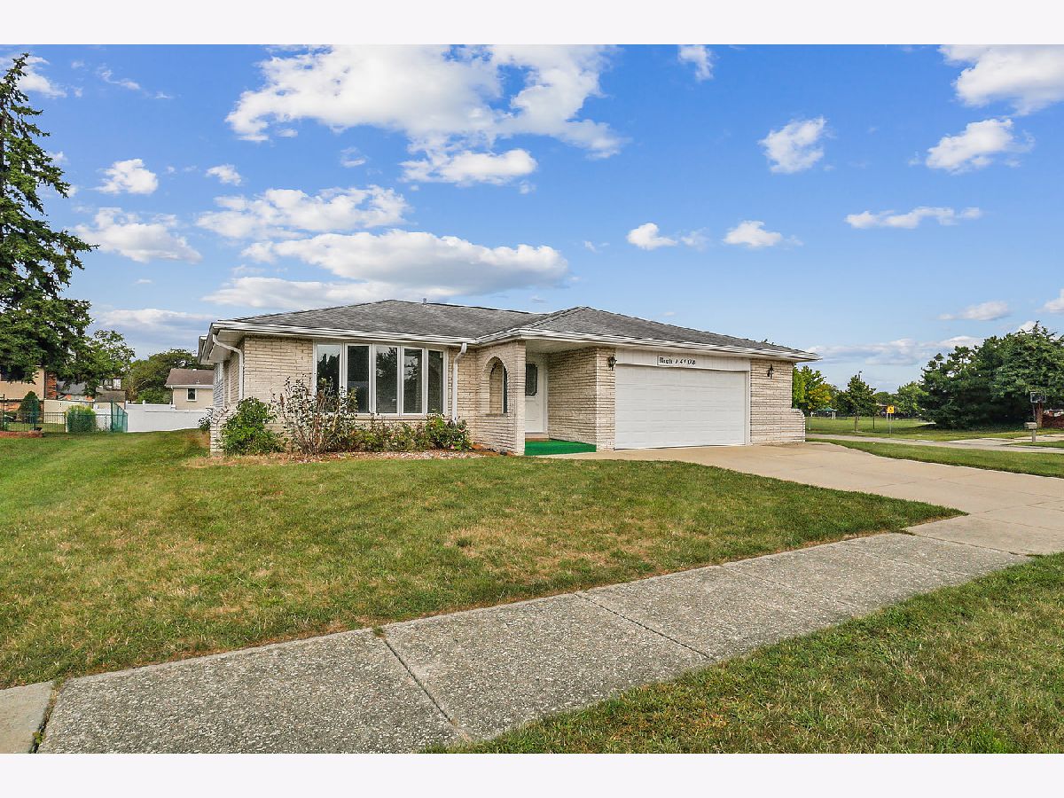 Condos & Townhomes & Homes Sold Heritage Orland Park Illinois, 14108 Trenton