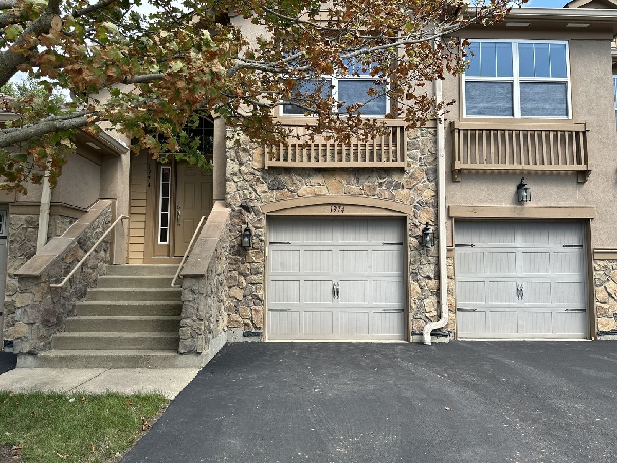 Townhomes Rented Bayhill Vernon Hills Illinois, 1974 Crenshaw