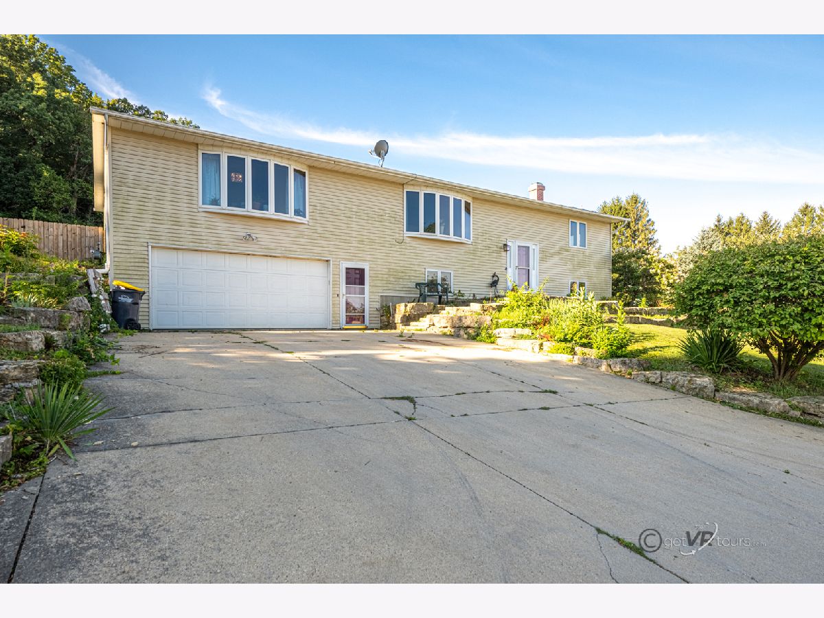  Sold Elizabeth Illinois, 126 Poplar