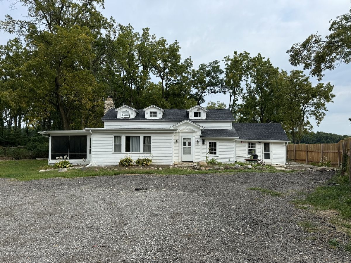  Rented Barrington Hills Illinois, 147 Algonquin