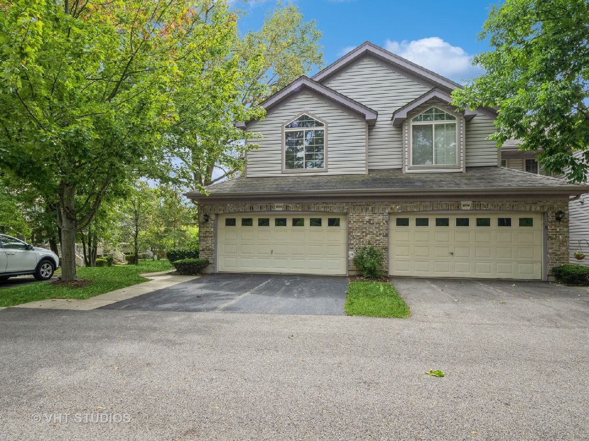 Townhomes Sold Wellington Park Palatine Illinois, 1588 Saint Marks