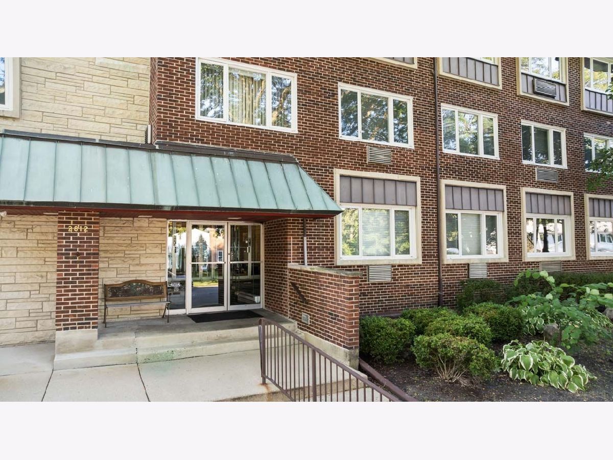 Townhomes & Condos & Homes Sold Regent Park Arlington Heights Illinois, 2812 Bel Aire