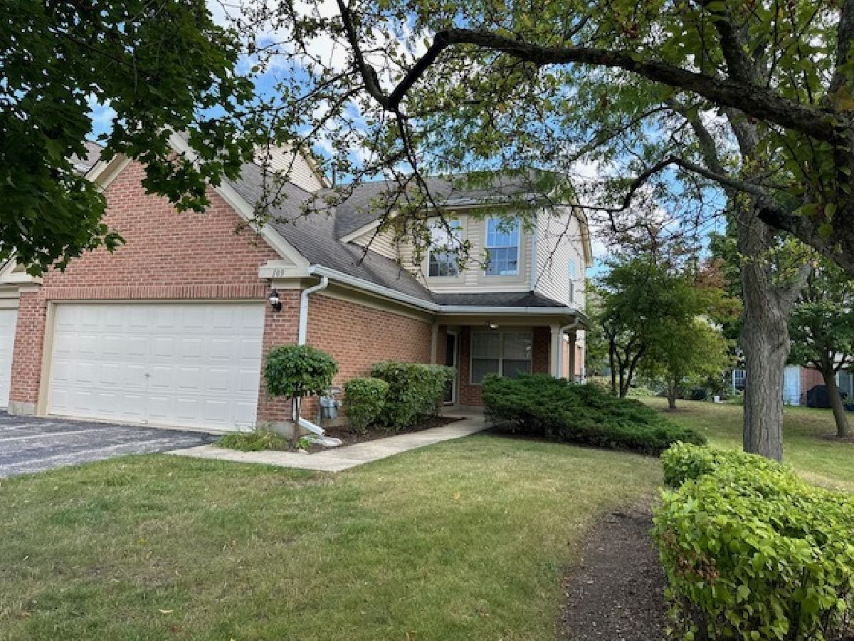Townhomes & Condos Rented Towne Place Schaumburg Illinois, 109 Thistle