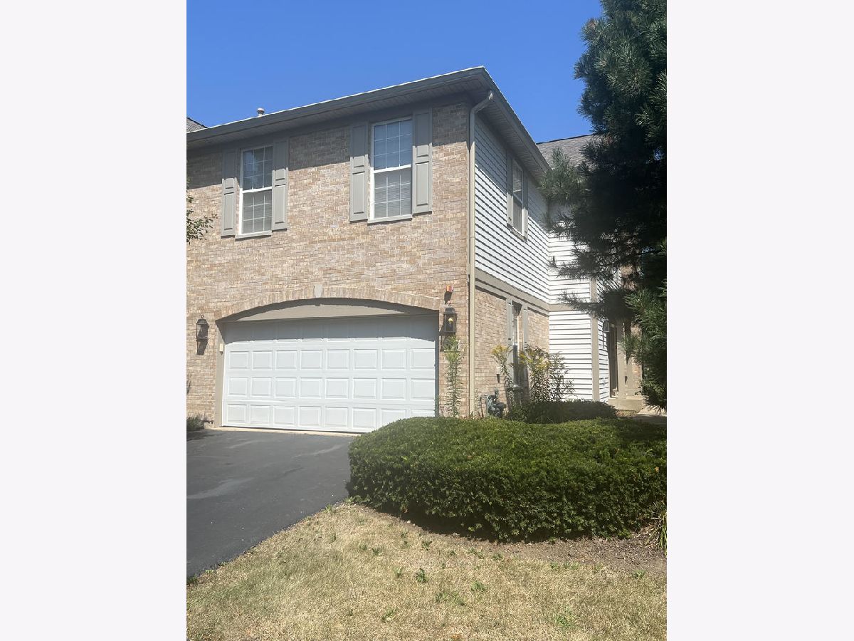 Townhomes Rented Townhomes Of Princeton Hoffman Estates Illinois, 2075 Ivy Ridge