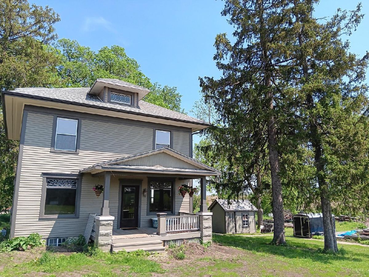  Sold Rock City Illinois, 201 Center