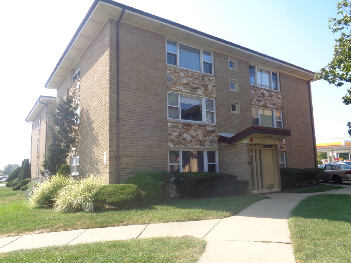  Rented Merrionette Park Illinois, 3182 Meadow