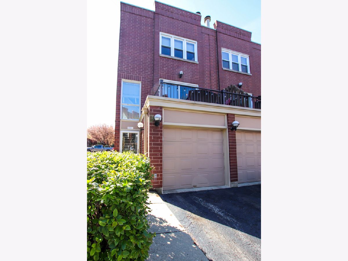 Townhomes Rented Terra Cotta Village Chicago Illinois, 1730 Terra Cotta