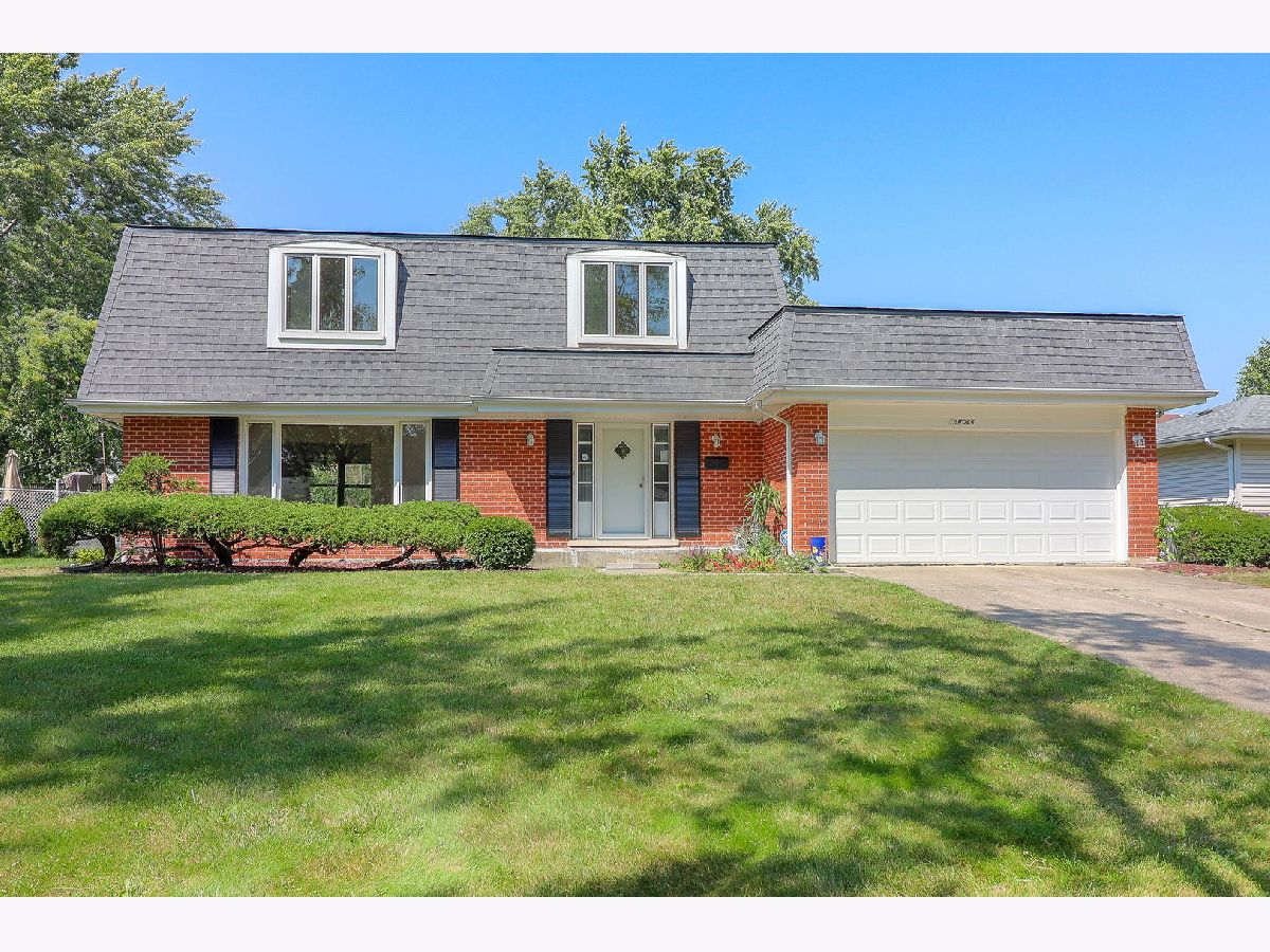 Homes Sold Brookhaven Manor Darien Illinois, 18w066 71st