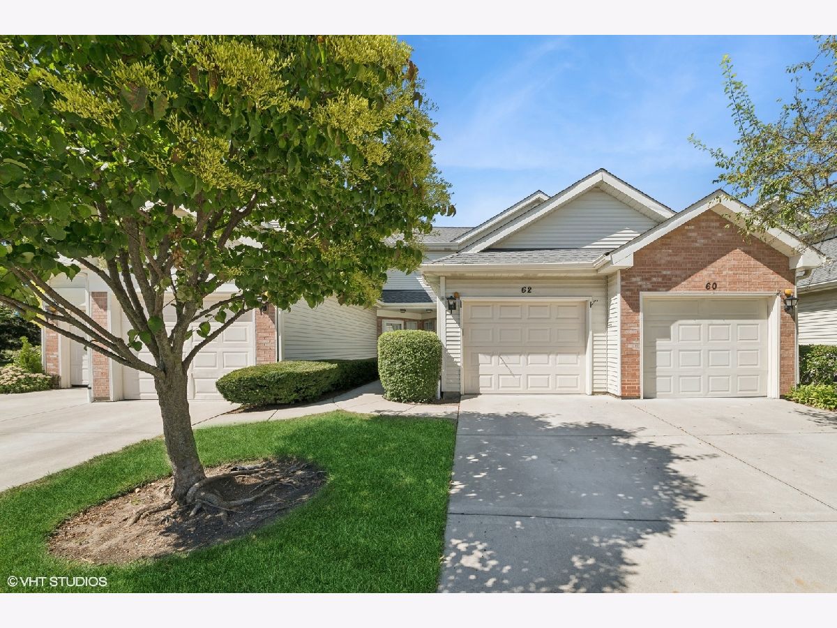 Townhomes & Condos & Homes Sold Glendale Lakes Glendale Heights Illinois, 62 Golfview