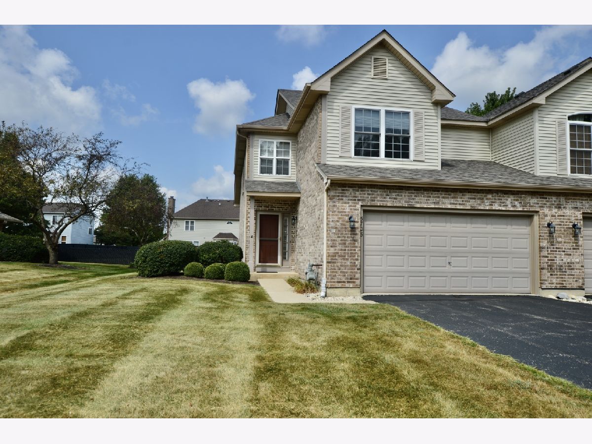 Townhomes & Condos & Homes Sold Trails Of Boone Creek Mchenry Illinois, 5708 Fieldstone